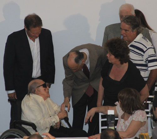 Oscar 6030 Niemeyer festeja 103 anos e inaugura Fundação
