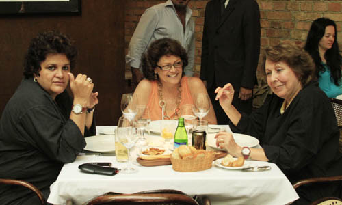 ministra Almoço happening no Gero, com Martinelli, Carmen e ministra da Dilma