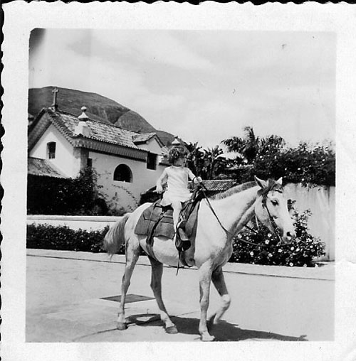 cuiabá Maria a cavalo 1 Vale do Cuiabá   na Fazenda São Joaquim, todos reverenciavam a matriarca Francisca Soares Sampaio   parte 2