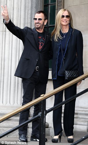 pmc7 Lady McCartney! Nancy e Sir Paul agora são marido e mulher!