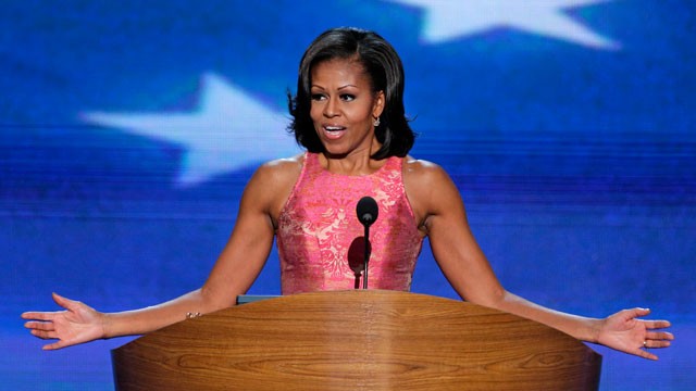 michelle obama dnc nt 120904 wg Michelle Obama, corajosa nas palavras, mas não nos cabelos...