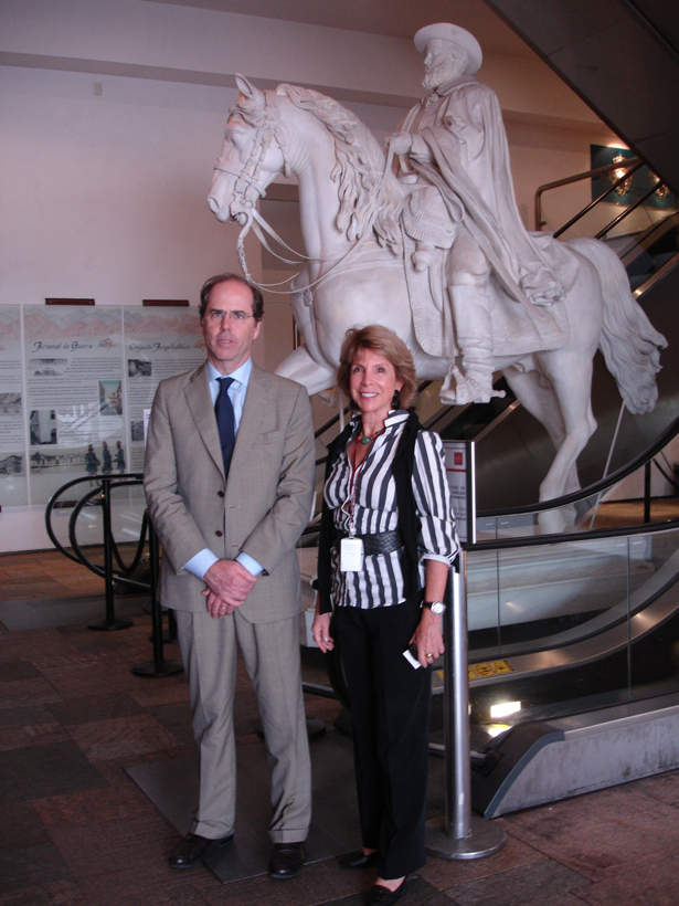 MHN Consul de Portugal D. Pedro II escultura equestre Cônsul de Portugal recém chegado visita o Museu Histórico