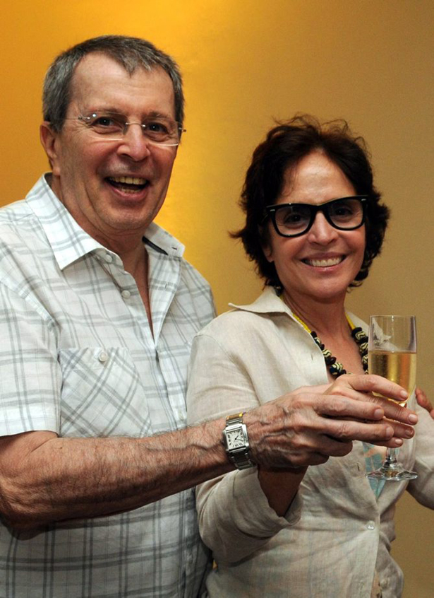 Roberto Daniel Filho e Olivia Byington Roberto Farias festeja seus 80 com a nata do cinema